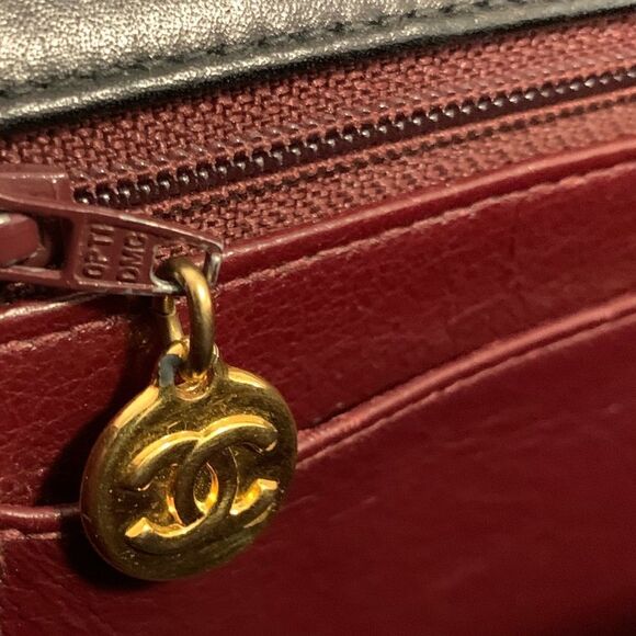 Classic Large Black Quilted Chanel Flap Bag - Picture 14 of 16